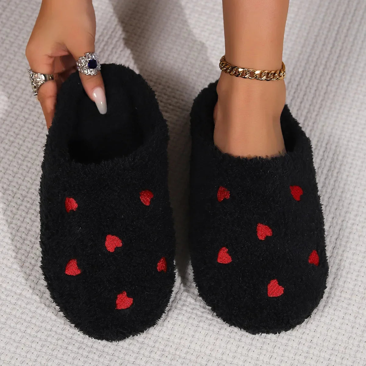 SWEATHEART COZY SLIPPERS